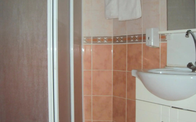 Mevlana Otel