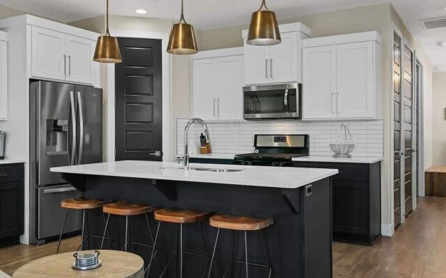 Suncliff Retreat By Redawning