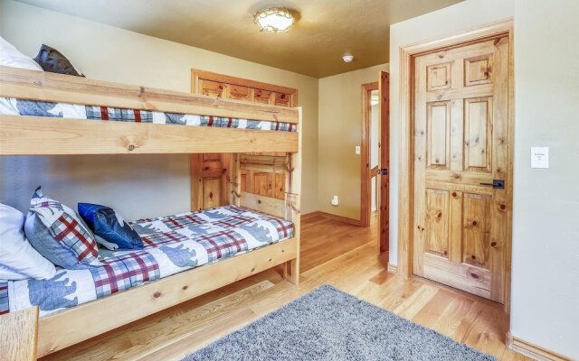 Snowy River 4 Bedroom Home by RedAwning