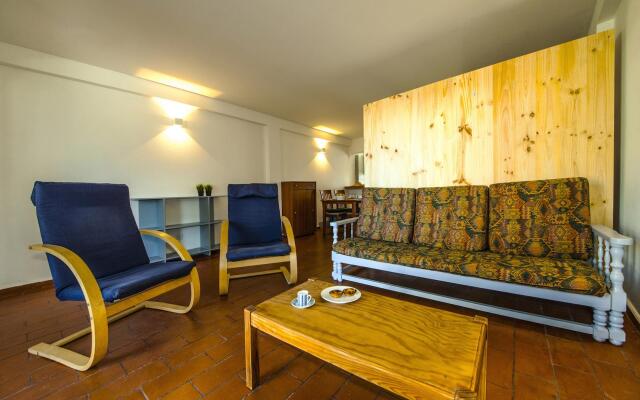 B20 - Sun and Pool Apartment