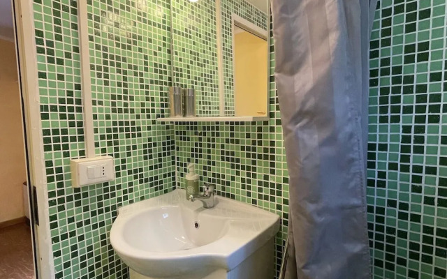 Snug Mobile Home in Toscana With Garden