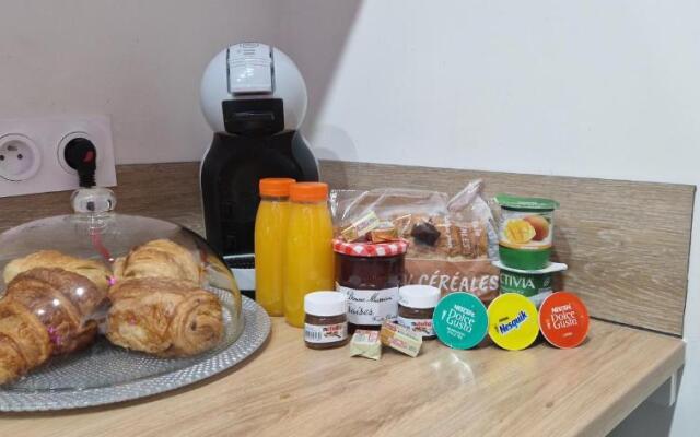 Eden SPA Et Cinema (Adults Only)