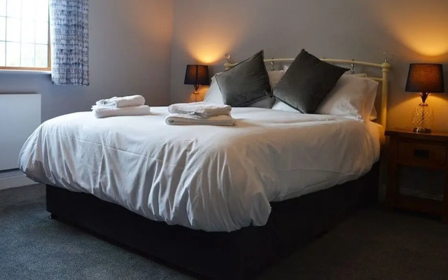 Dog & Crook Braishfield