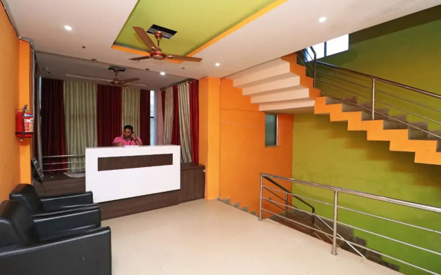 Maa Barabhuja Guest House by OYO Rooms