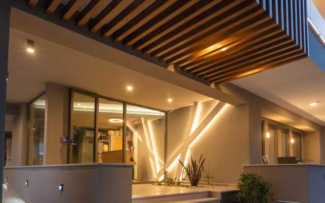 Funtuki Seaside Apartments