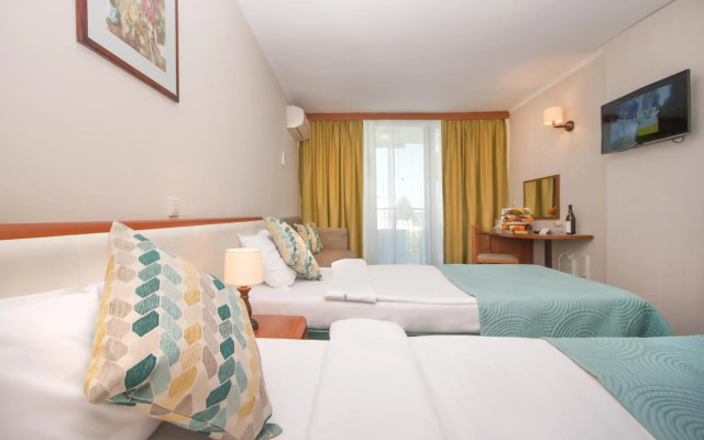 Hotel Laguna Garden