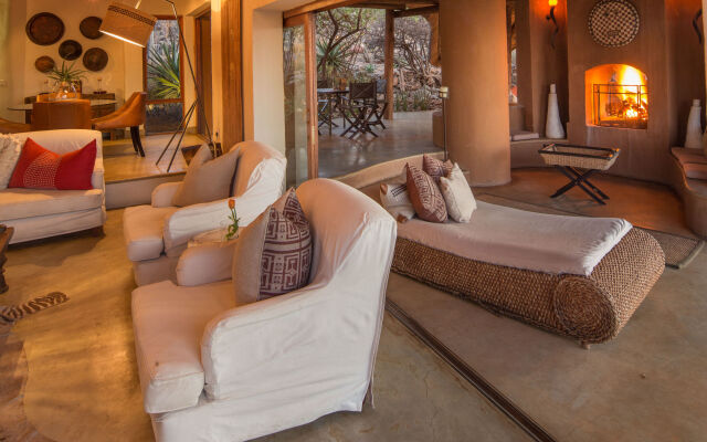 Royal Madikwe Game Lodge