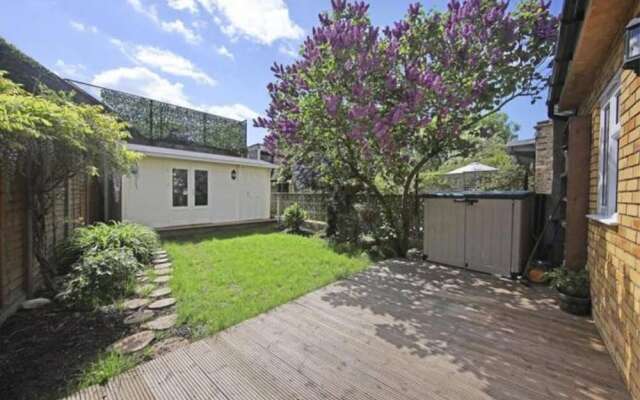 Charming 2 Bedroom Flat With Garden in Finsbury Park