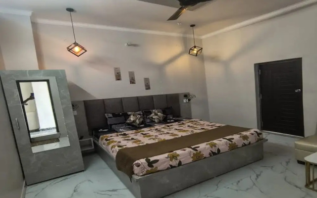 Nirvana Inn