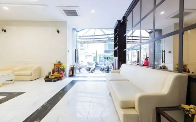 Ivy Luxury Hotel & Apartment