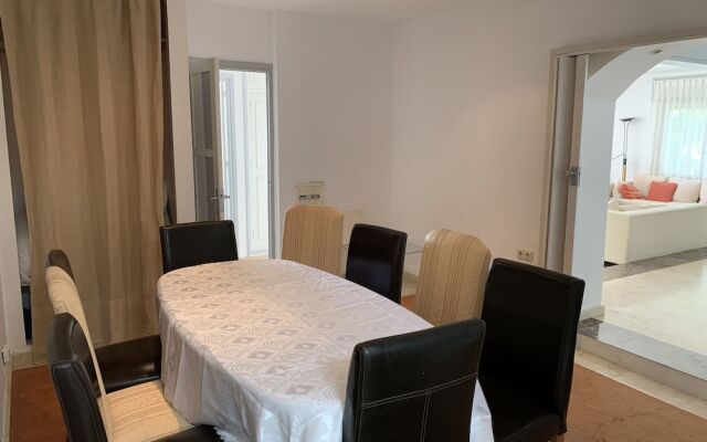 Casa Marbella 6 Habitaciones CLAV