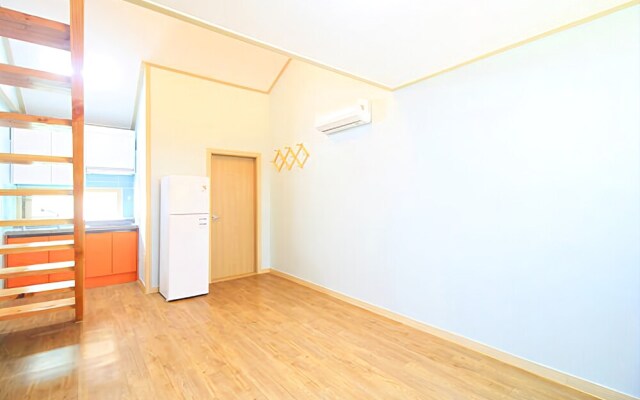 Goesan Hwayang Valley Water Zone Pension