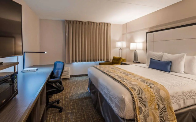 M Hotel & Conference Center