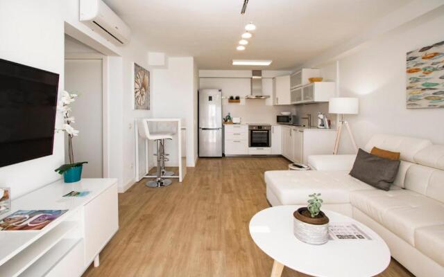 Flower beach suites 17