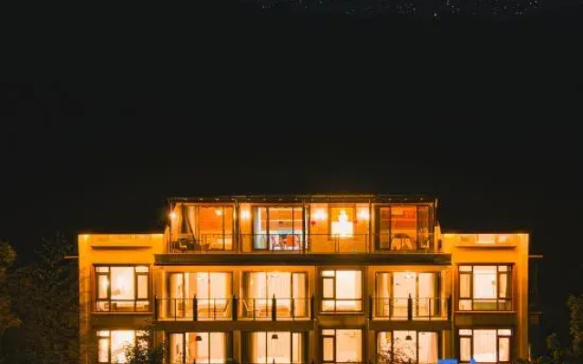 Shi Guang  Villa