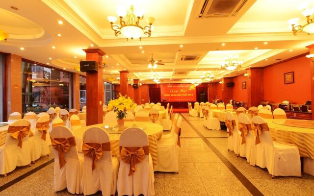 Dong Duong Hotel