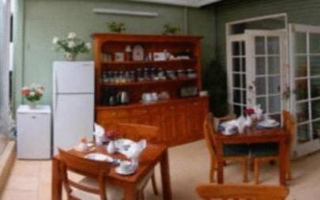 Heritage Cottage Bed And Breakfast