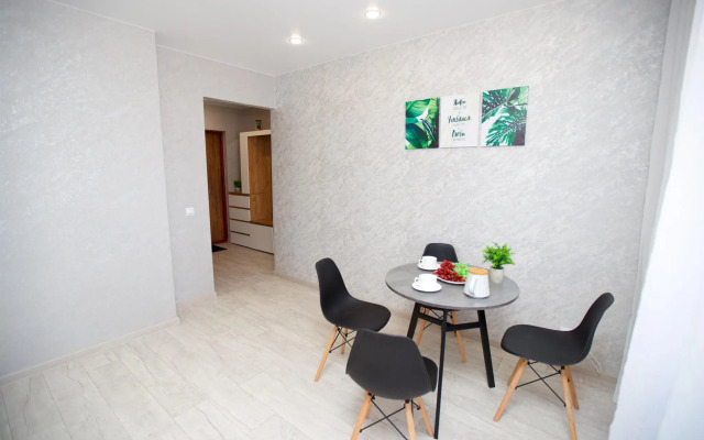 Саквояж на улице 40 лет Победы 2И