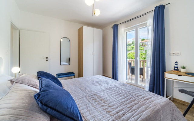 House Villa Gold