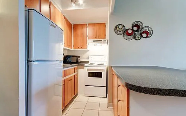 Château Royal Hotel & Suites