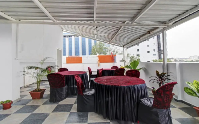 Treebo Hotel Rk Inn, Railway Station