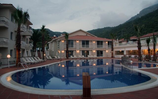 The Blue Lagoon Deluxe Hotel