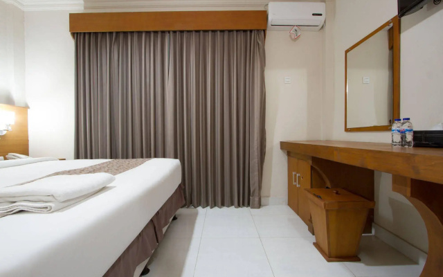 Hotel Ratna