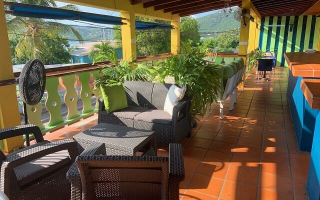 The Waterfront Inn - Hostel