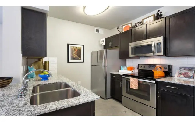 Suite Destination Downtown Austin