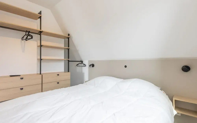 Newly Built Rooftop Flat With Sun-facing Terrace