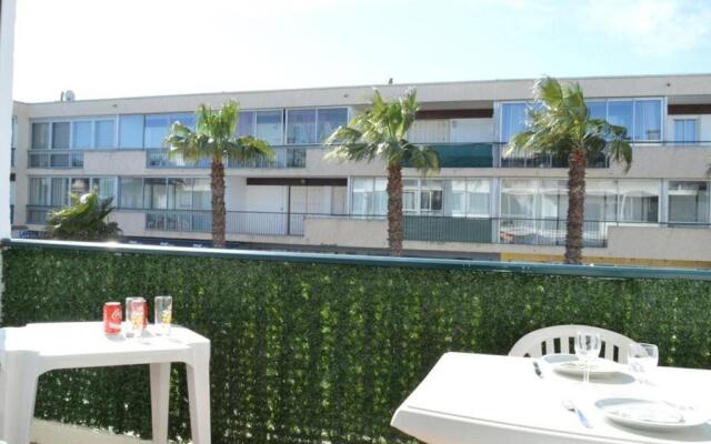 Appartement Le Grau-du-Roi, 3 pièces, 6 personnes - FR-1-250-70