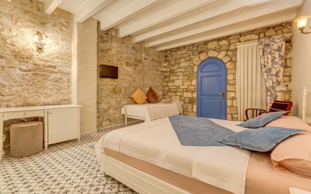 Alacati Eski Ev Hotel