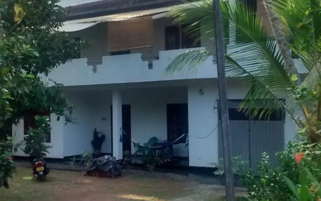 Jungleside House