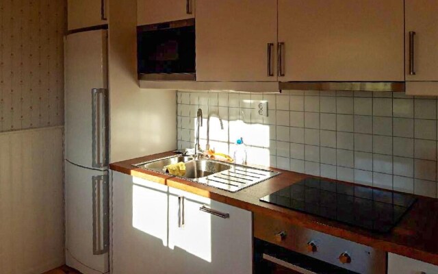 Nice Home in Sjötorp With Wifi and 3 Bedrooms
