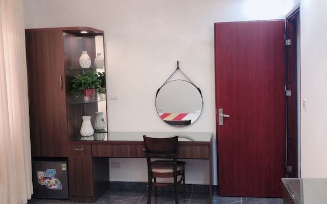 Queen Mộ Lao Hotel