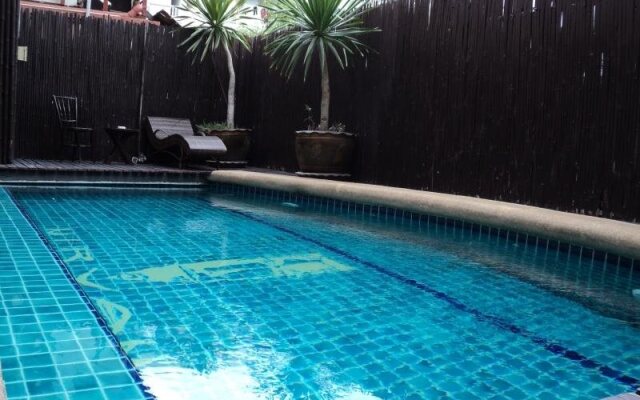 Nirvana Boutique Suites