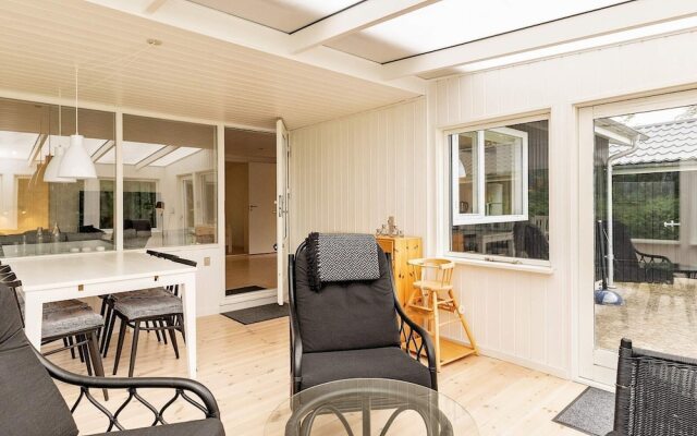 6 Person Holiday Home in Hals