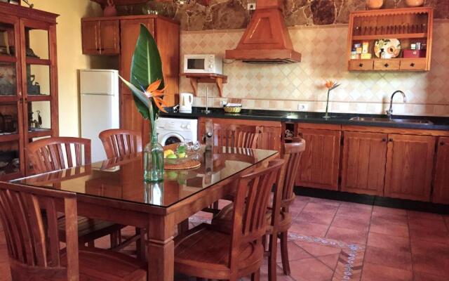 Casa Rural El Lirón