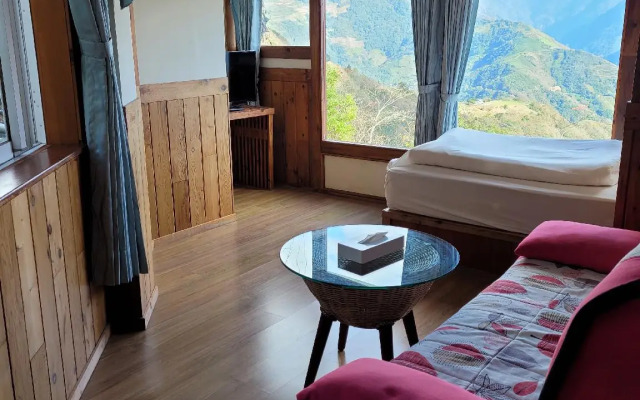 Shiyai Taoyuan B & B