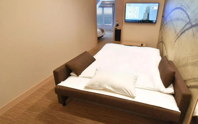 Oriental Suites Airport Osaka Rinku
