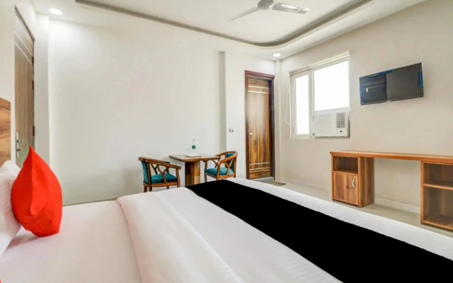 Capital O 80318 Hotel Sai Plaza