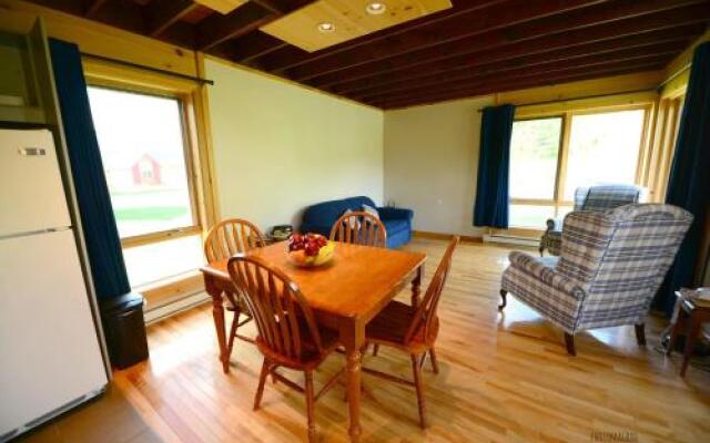 Station Touristique Pin Rouge