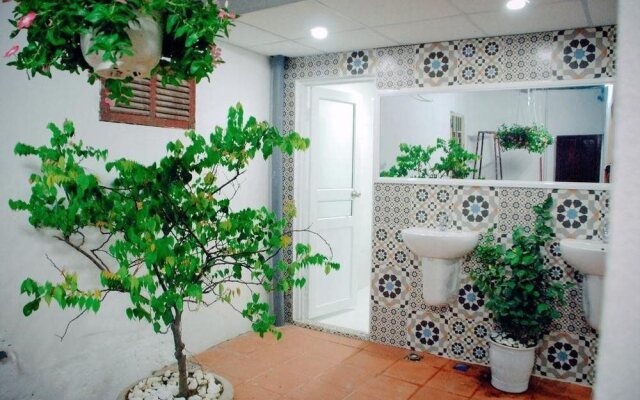 Winna Airport Hostel Da Nang