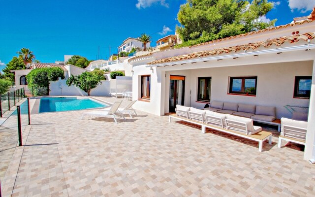 Suerte - sea view villa with private pool in Moraira