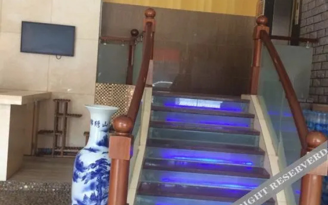 Youyou Business Hotel (Taishan Bus Terminal)
