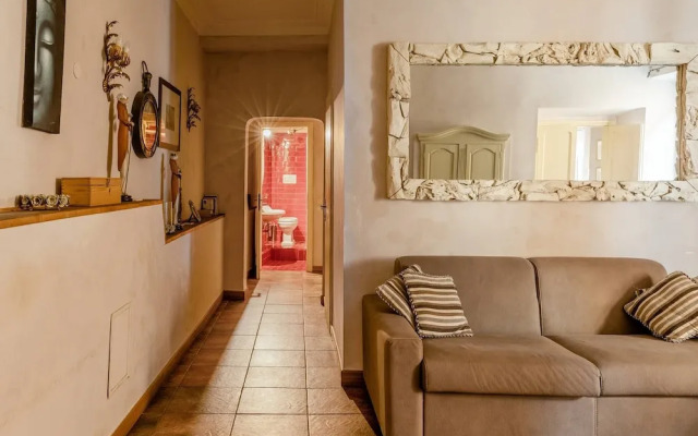 Historical Center Up to six People