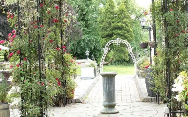 Bentley Brook Inn