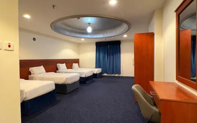 Al Farabi Hotel