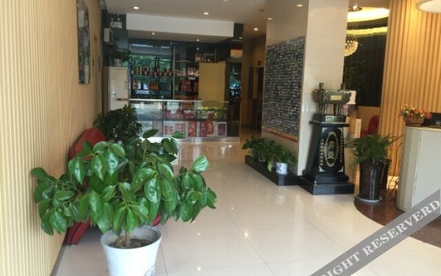 apple holiday inn