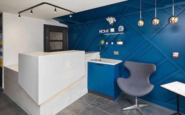 33 Parkside Coventry by Payman Club